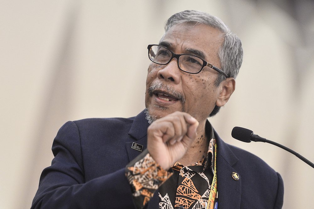 Datuk Dr Mohd Hatta Md Ramli speaks during Amanahu00e2u20acu2122s National Convention in Shah Alam December 8, 2019. u00e2u20acu201d Picture by Miera Zulyana