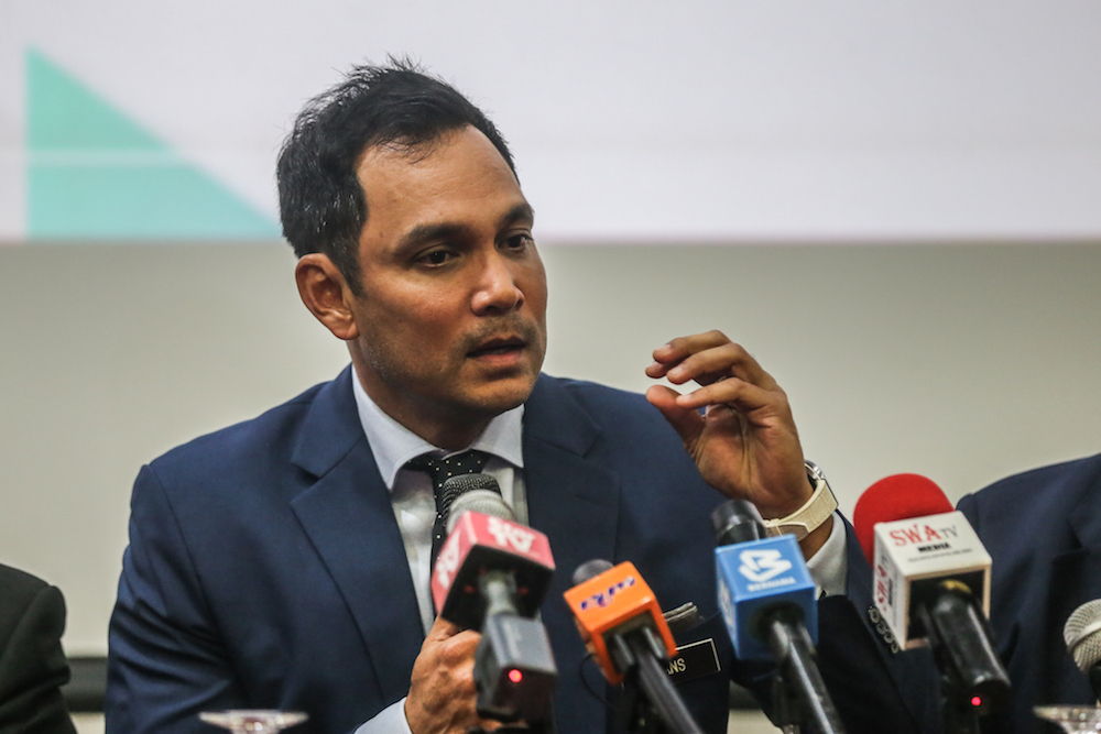 Finas chairman Datuk Hans Isaac speaks during a press conference in Kuala Lumpur December 12, 2019. u00e2u20acu201d Picture by Firdaus Latif