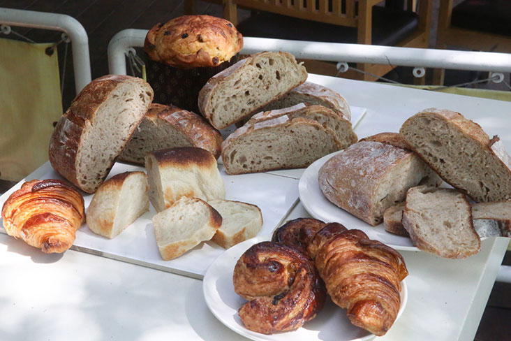 二十二号烘培坊出品的面包，几乎都是用“老面团”制作的。-图片摘自MalayMail-