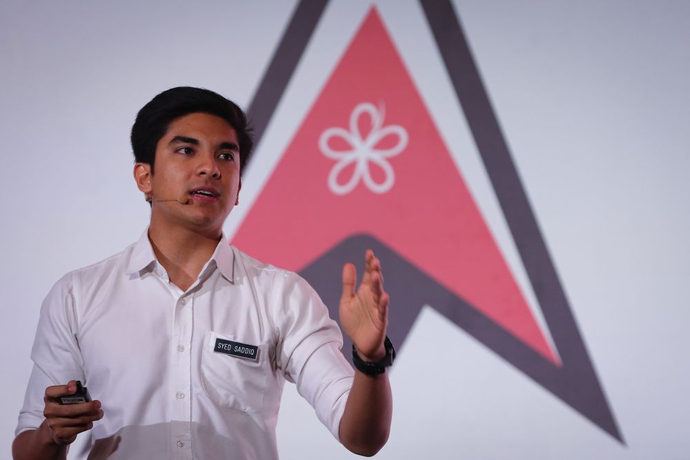 Syed Saddiq Syed Abdul Rahman speaks during an Armada fundraiser at the Setia City Convention Centre in Shah Alam December 2, 2019.  u00e2u20acu201d Picture by Yusof Mat Isa