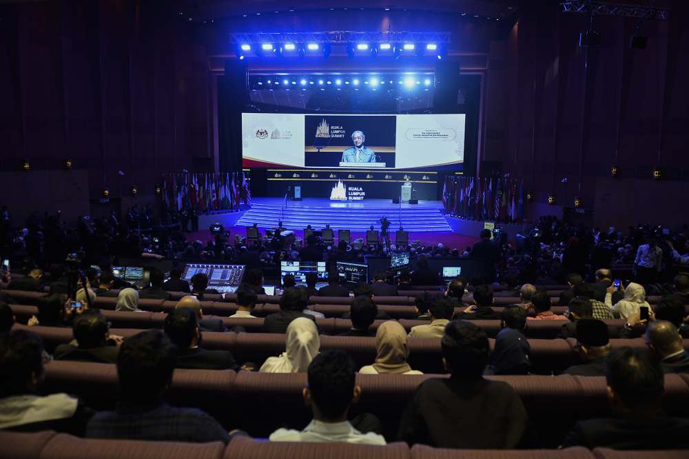 Prime Minister Tun Dr Mahathir Mohamad speaks at the Kuala Lumpur Summit 2019 in Kuala Lumpur December 21, 2019. u00e2u20acu2022 Picture by Miera Zulyana