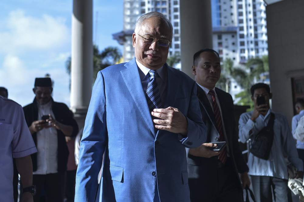 Former prime minister Datuk Seri Najib Razak arrives at the Kuala Lumpur High Court Complex December 18, 2019. u00e2u20acu2022 Picture by Shafwan Zaidon