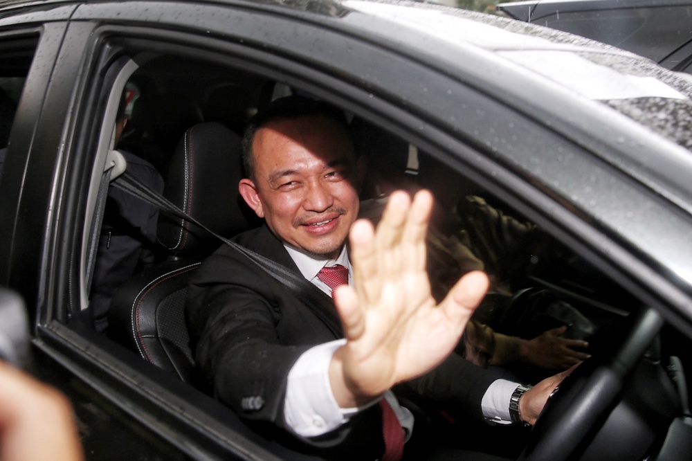 Maszlee Malik leaves after announcing his resignation as education minister at a press conference in Putrajaya January 2, 2020. u00e2u20acu201d Picture by Choo Choy May
