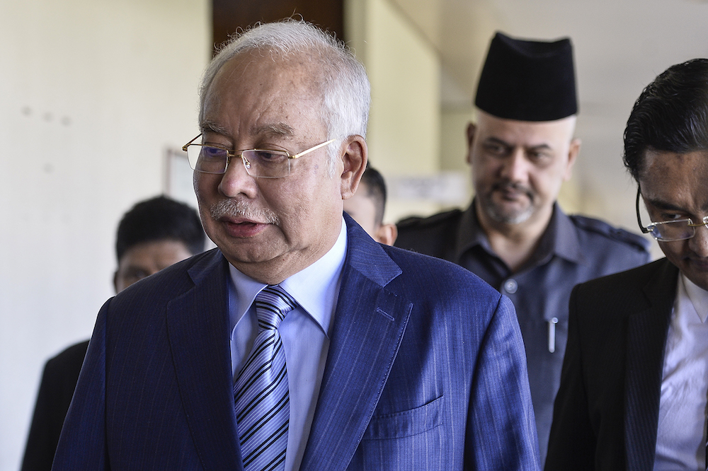 Former prime minister Datuk Seri Najib Razak arrives for his SRC trial at the Kuala Lumpur High Court January 6, 2020. u00e2u20acu201d Picture by Miera Zulyana