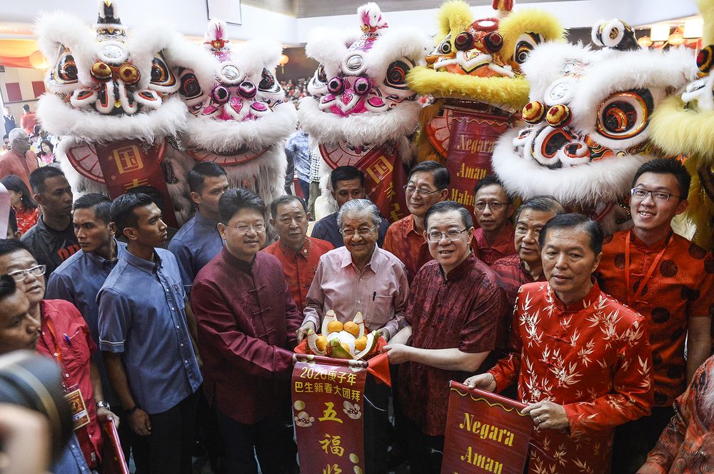 Prime Minister Tun Dr Mahathir Mohammad and his wife, Tun Dr Siti Hasmah attending the 2020 Chinese New Year Open House organised by Minister of Finance Lim Guan Eng and Klang Chinese Chamber of Commerce and Industry (KCCCI) at Klang Hokkien Association H