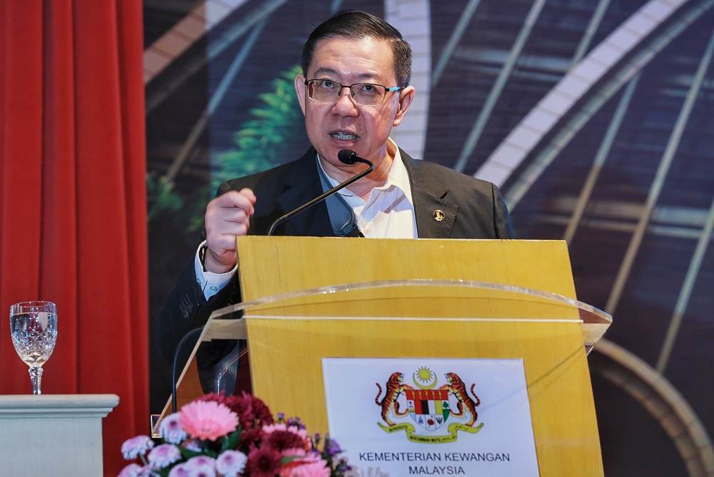 Finance Minister Lim Guan Eng speaks during his ministryu00e2u20acu2122s monthly assembly at the Federal Treasury in Putrajaya January 10, 2020. u00e2u20acu2022 Picture by Ahmad Zamzahurin