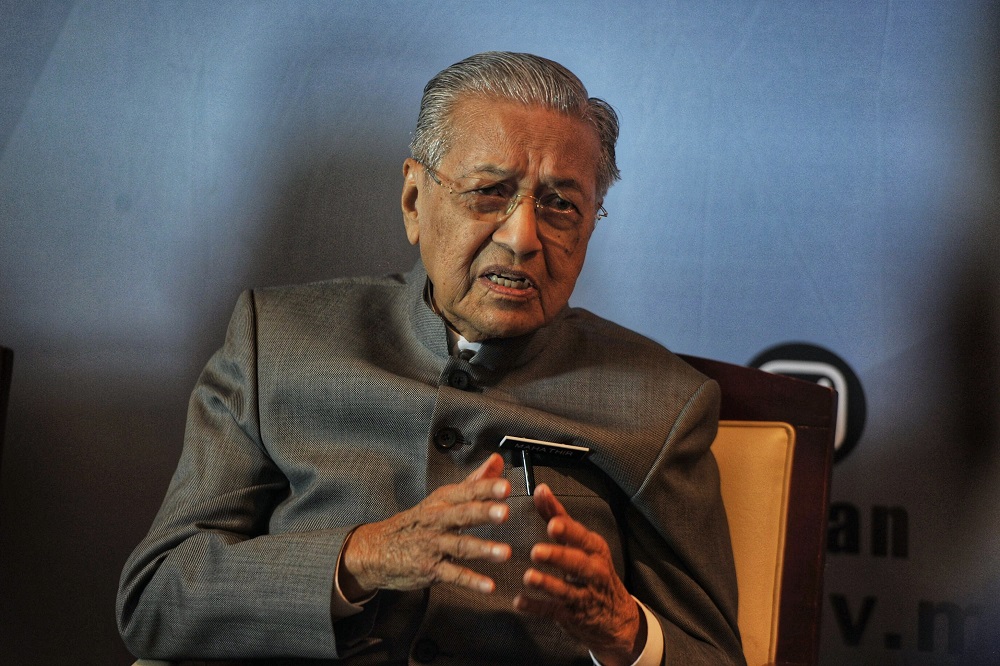 Acting Education Minister Tun Dr Mahathir Mohamad speaks to reporters during a press conference at the Putrajaya International Convention Centre February 6, 2020. u00e2u20acu201d Picture by Shafwan Zaidonn