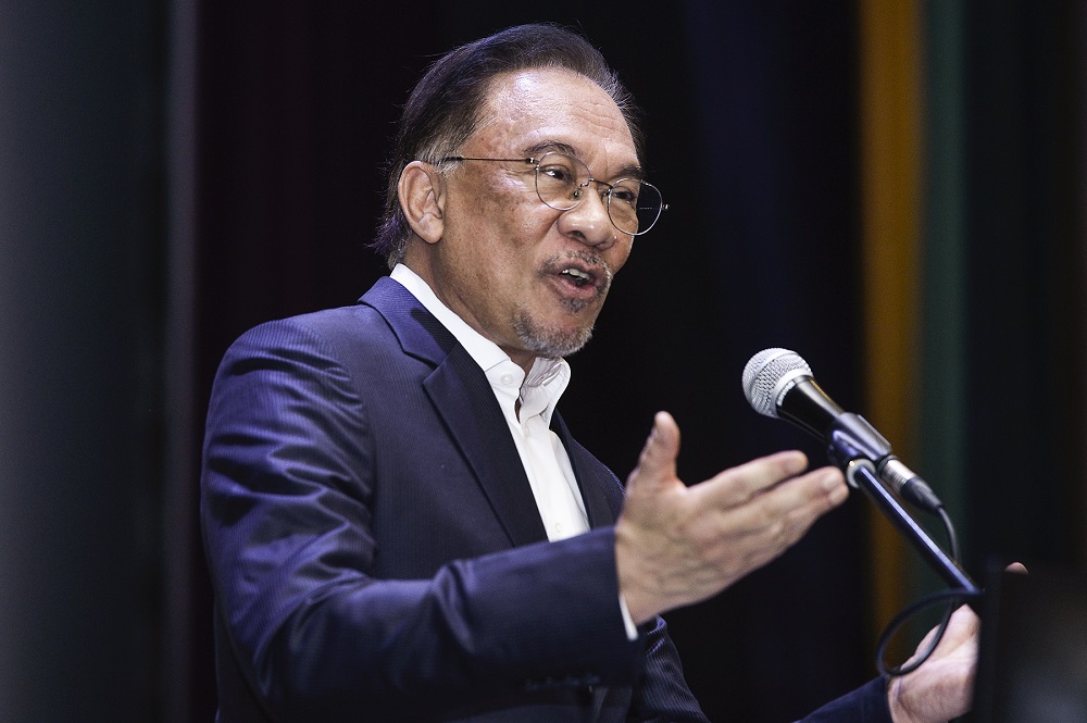 PKR president Datuk Seri Anwar Ibrahim speaks during the Regional Conference on Peaceful Co-existence in Shah Alam February 12, 2020. u00e2u20acu201d Picture by Miera Zulyana