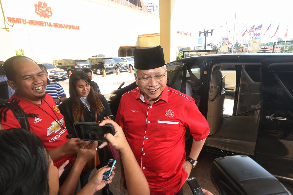 Umno secretary-general Tan Sri Annuar Musa arrives at Menara Dato' Onn February 23, 2020. u00e2u20acu201d Picture by Choo Choy May