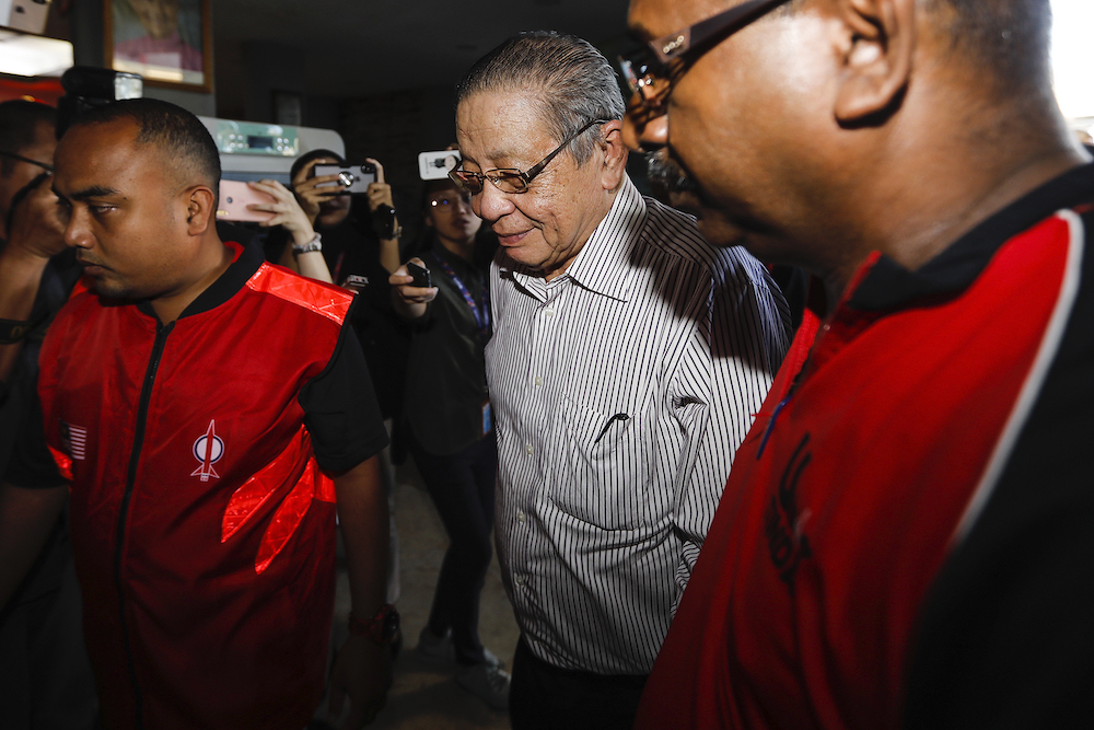 Lim Kit Siang arrives for the DAP meeting at the DAP headquarters, February 24, 2020. u00e2u20acu201d Picture by Miera Zulyana