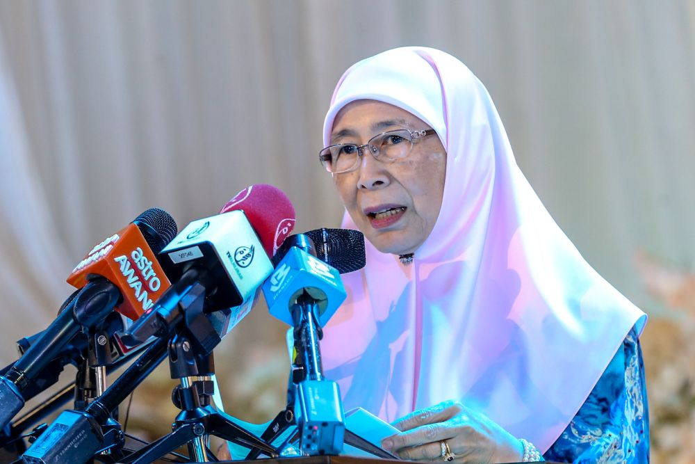 Deputy Prime Minister Datuk Seri Dr Wan Azizah Wan Ismail speaks  during a press conference in Kuala Lumpur February 9, 2020. u00e2u20acu201d Picture by Firdaus Latif