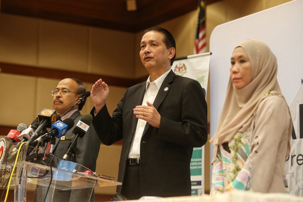 Health director-general Datuk Dr Noor Hisham Abdullah at a press conference in Putrajaya March 24, 2020. u00e2u20acu201d Picture by Choo Choy May