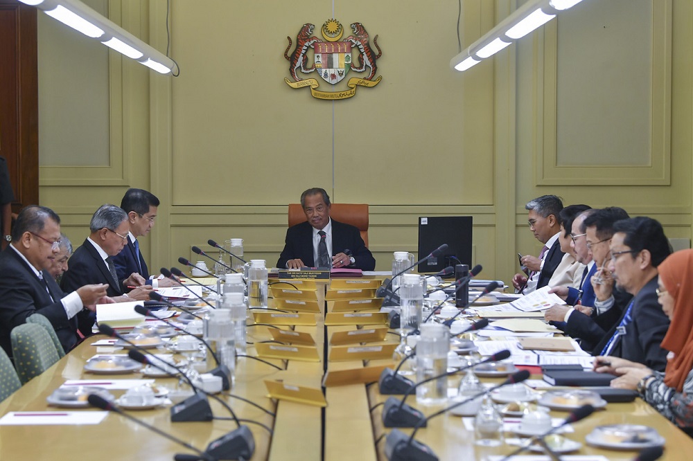 Prime Minister Tan Sri Muhyiddin Yassin (centre) chairs the Economic Action Council meeting at Putrajaya March 16, 2020. u00e2u20acu201d Bernama pic