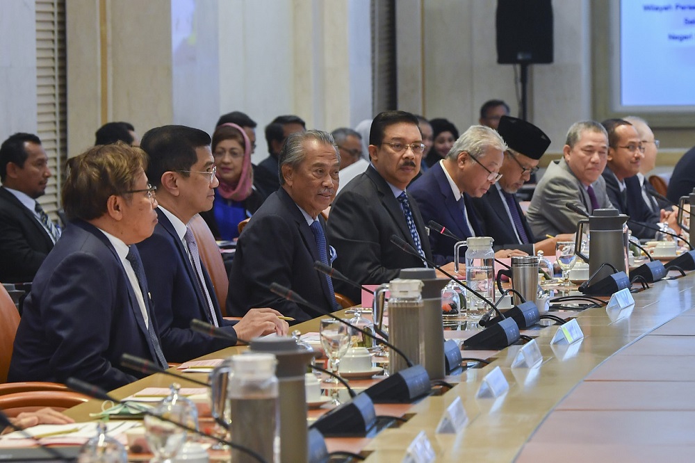 Prime Minister Tan Sri Muhyiddin Yassin (centre) chairs a meeting with heads of states at the Perdana Putra building in Putrajaya March 17, 2020. u00e2u20acu201d Bernama pic