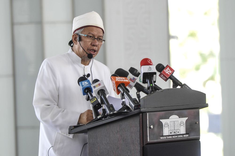 Datuk Seri Zulkifli Mohamad speaks at the Tuanku Mizan Mosque in Putrajaya March 12, 2020. u00e2u20acu201d Picture by Shafwan Zaidon
