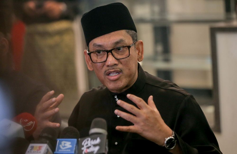 Datuk Seri Ahmad Faizal Azumu speaks to members of the press after being sworn in as Perak mentri besar at Lanai Casuarina Kuala Kangsar March 13, 2020. u00e2u20acu201dPicture by Farhan Najib