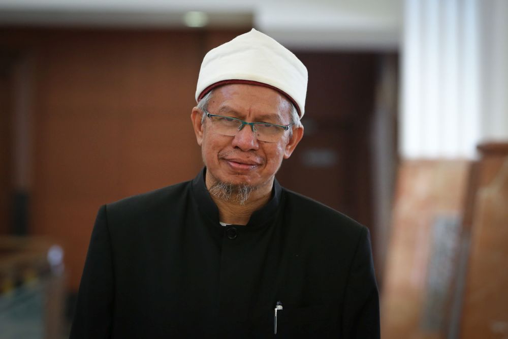 Datuk Seri Zulkifli Mohamad Al-Bakri is pictured at Dewan Negara after being sworn in as senator March 10, 2020. u00e2u20acu201d Picture by Yusof Mat Isa