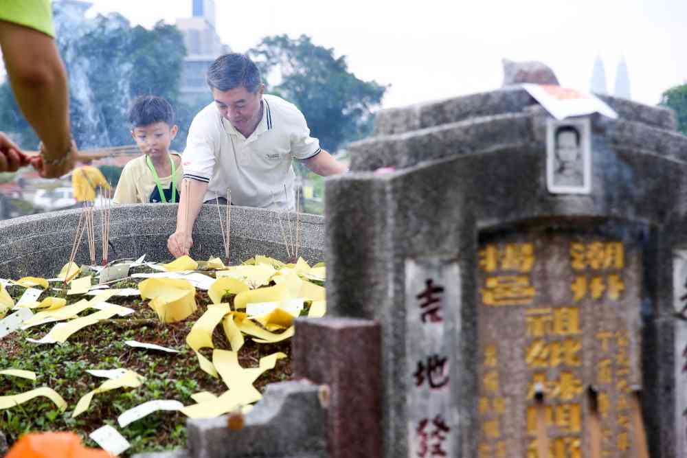 Lee said that many were worried that skipping the festival would bring bad luck. u00e2u20acu2022 Picture by Choo Choy May