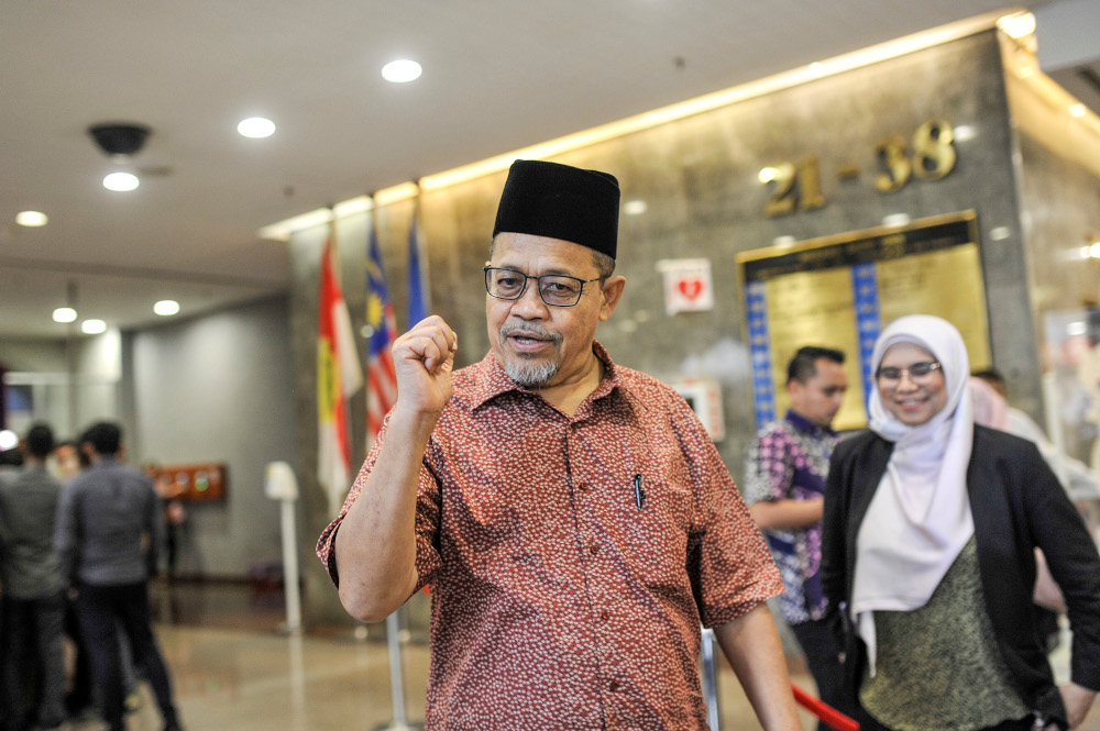 Datuk Seri Shahidan Kassim is seen at Umno headquarters after a meeting in Kuala Lumpur, March 12, 2020. u00e2u20acu201d Picture by Shafwan Zaidon