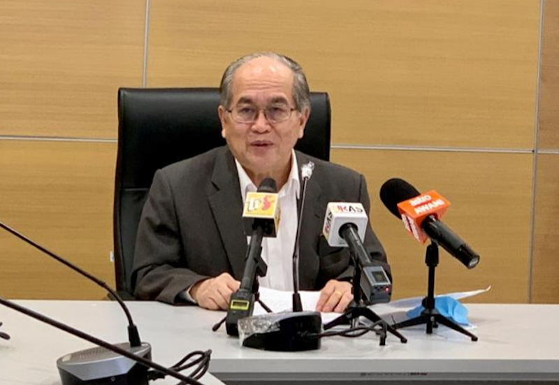 Deputy Chief Minister Datuk Amar Douglas Uggah speaks during a press conference on the Covid-19 situation in Sarawak, April 23, 2020. u00e2u20acu201d Picture courtesy of Sarawak Public Communications Unit (Ukas)