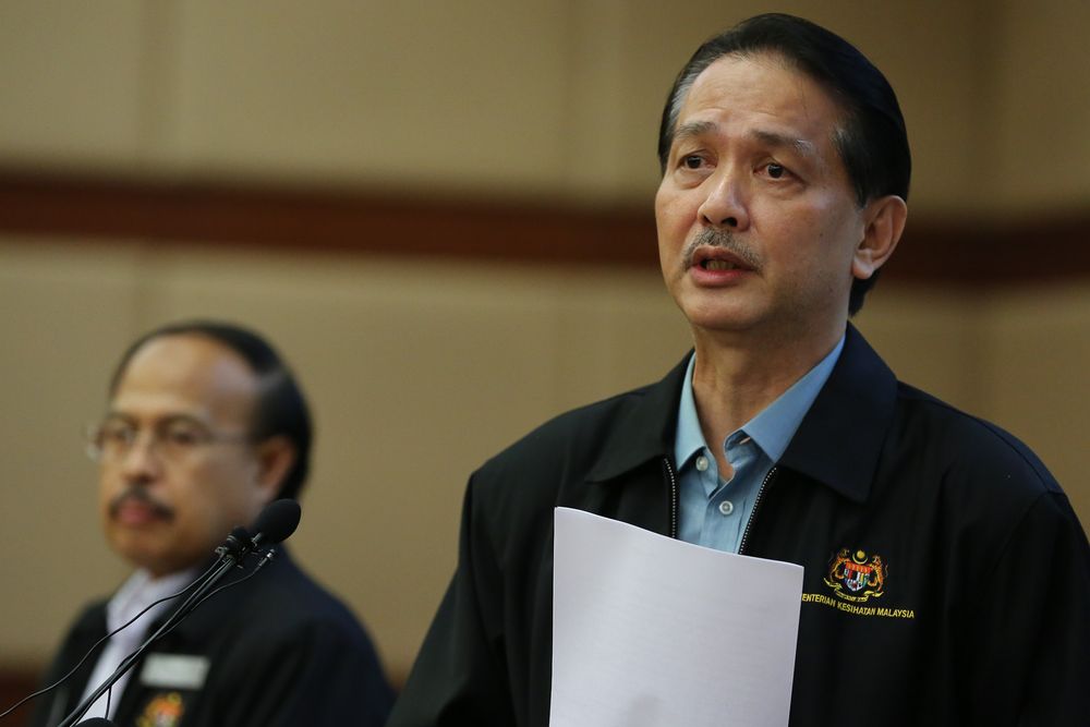 Health director-general Datuk Dr Noor Hisham Abdullah giving a press conference at the Health Ministry in Putrajaya, April 4, 2020. u00e2u20acu201d Picture by Yusof Mat Isa