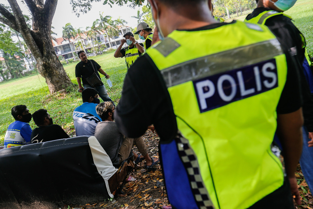 Several people were arrested by the police after disobeying the movement control order in Bagan Lalang, Butterworth April 9, 2020. u00e2u20acu201d Picture by Sayuti Zainudin