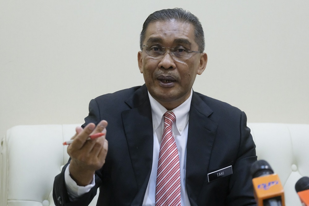 Minister in charge of parliament and law Datuk Takiyuddin Hassan speaks during a press conference in Putrajaya May 8, 2020. u00e2u20acu201d Bernama pic