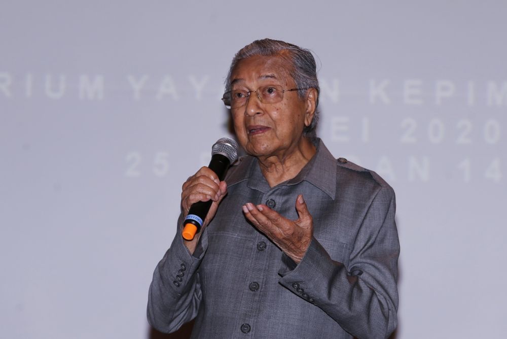 Tun Dr Mahathir Mohamad speaks during a press conference at Yayasan Kepimpinan Perdana in Putrajaya May 18, 2020.  u00e2u20acu201d Picture by Choo Choy May