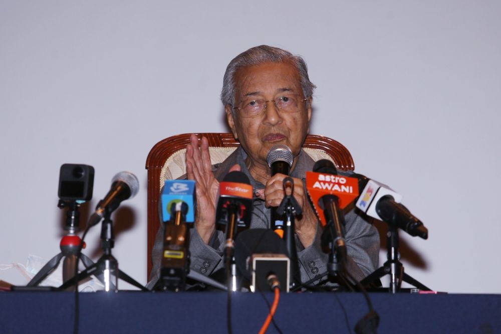 Tun Dr Mahathir Mohamad speaks during a press conference at Yayasan Kepimpinan Perdana in Putrajaya May 18, 2020.  u00e2u20acu201d Picture by Choo Choy May