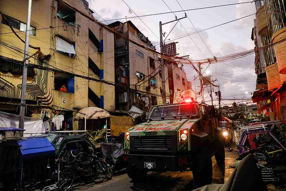 The lockdown to contain Covid-19 in the slum area of Tondo, Manila Philippines, May 4, 2020. u00e2u20acu201d Reuters pic