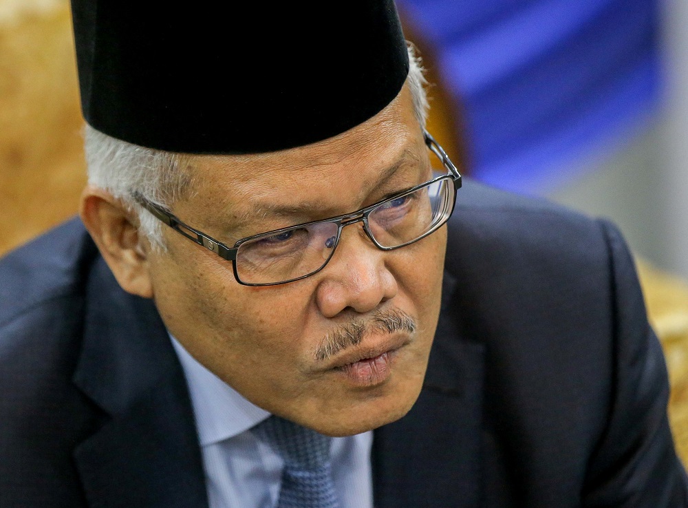 Home Minister Datuk Seri Hamzah Zainudin speaks to reporters in Ulu Kinta, Ipoh June 19, 2020. u00e2u20acu2022 Picture by Farhan Najib 