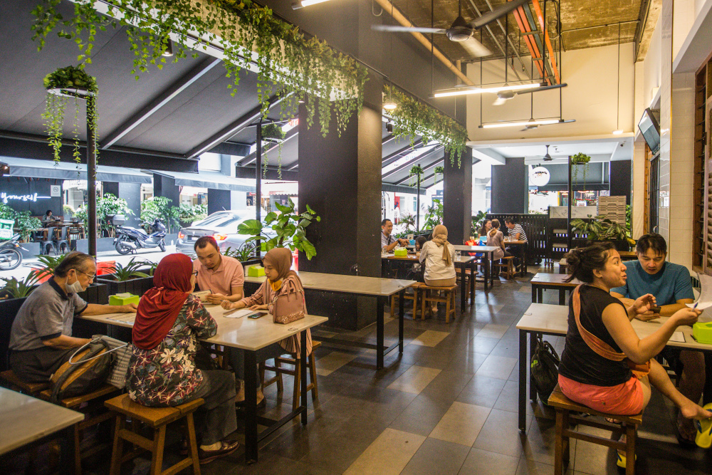 General view of people dining at Ali, Muthu & Ah Hock restaurant in Publika June 20, 2020. u00e2u20acu201d Picture by Firdaus Latif 