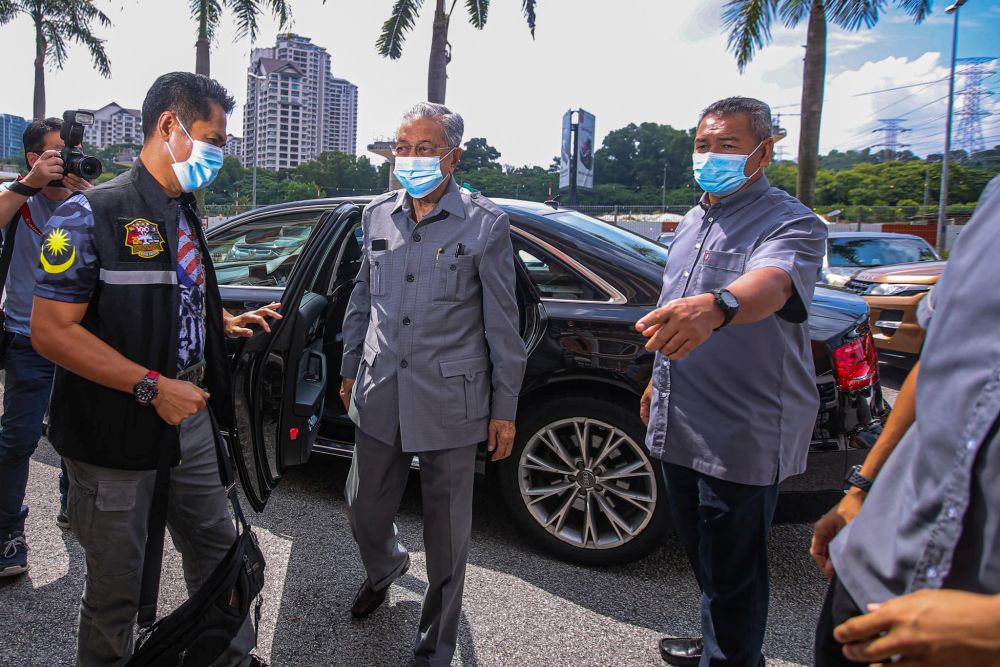 Tun Dr Mahathir Mohamad arrives at PKRu00e2u20acu2122s headquarters in Petaling Jaya on June 9, 2020. u00e2u20acu201d Picture by Hari Anggara