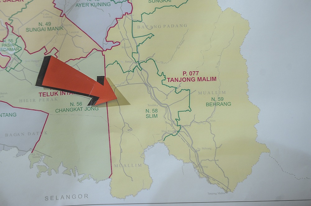 A map showing the Slim constituency is seen during a press conference at the Election Commission's Headquarters in Putrajaya July 23, 2020. u00e2u20acu201d Picture by Shafwan Zaidon