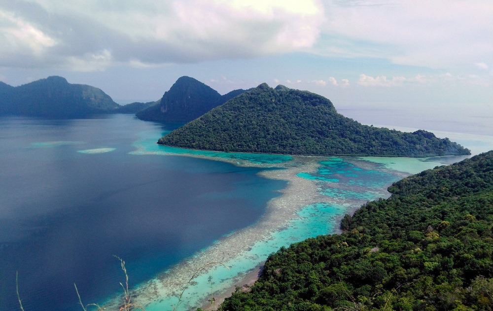 Beautiful scenery from the top of Bohey Dulang in Semporna Island July 23, 2020. u00e2u20acu201d Bernama pic