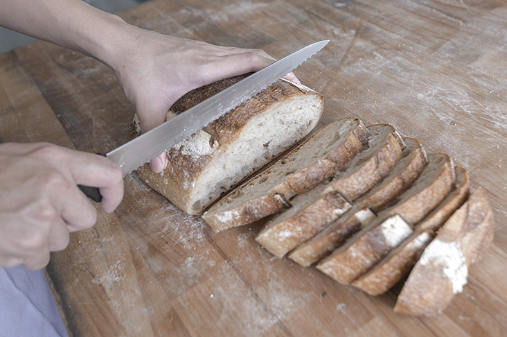 Dou Dou Bake主推酸面包，所用的材料都是有机的。-Shafwan Zaidon 及Miera Zulyana摄-