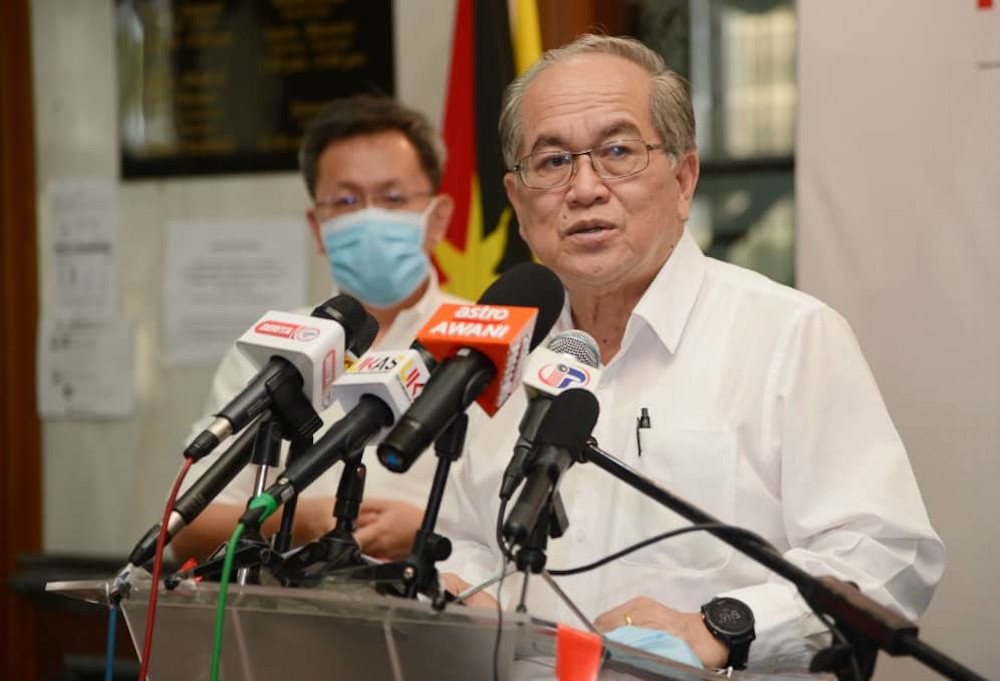 SDMC chairman Datuk Amar Douglas Uggah speaks to reporters in Kuching July 24, 2020. u00e2u20acu201d Picture courtesy of Sarawak Public Communications Unit (Ukas)