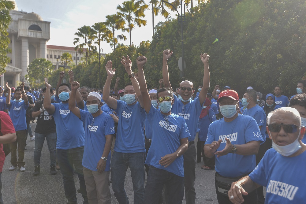 Datuk Seri Najib Razak's supporters gather outside the Kuala Lumpur High Court July 28, 2020. u00e2u20acu2022 Picture by Shafwan Zaidon