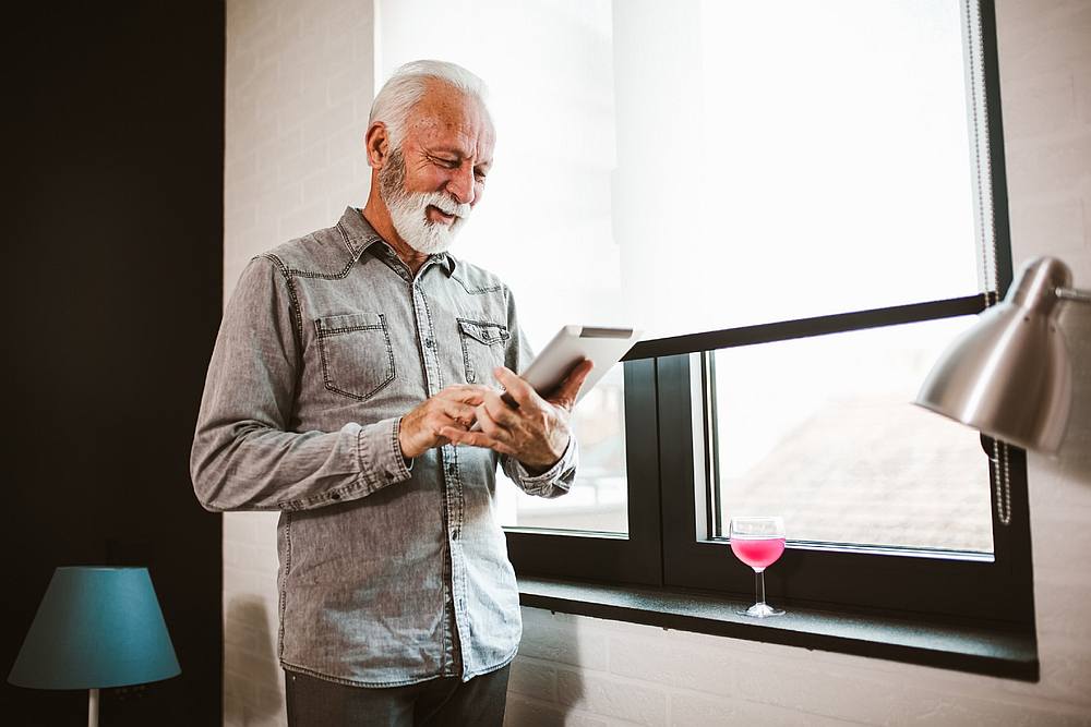 Regularly using the internet could boost mental health in older adults, according to new research.nu00e2u20acu201d Jovanmandic / IStock.com pic via AFP