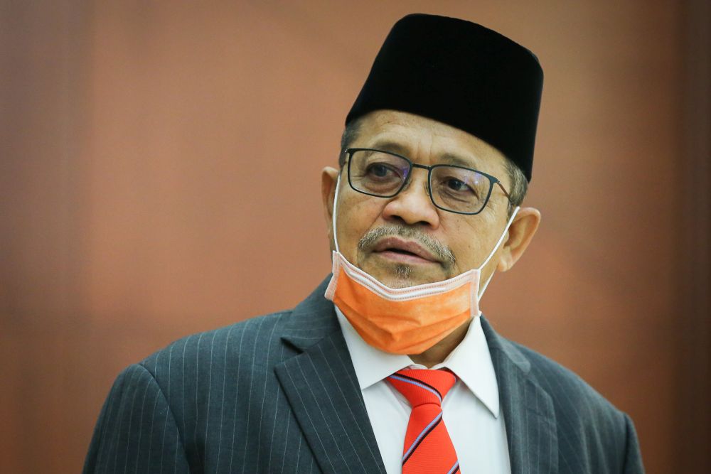 Arau MP Datuk Seri Shahidan Kassim is pictured at Parliament in Kuala Lumpur July 14, 2020. u00e2u20acu201d Picture by Yusof Mat Isa 