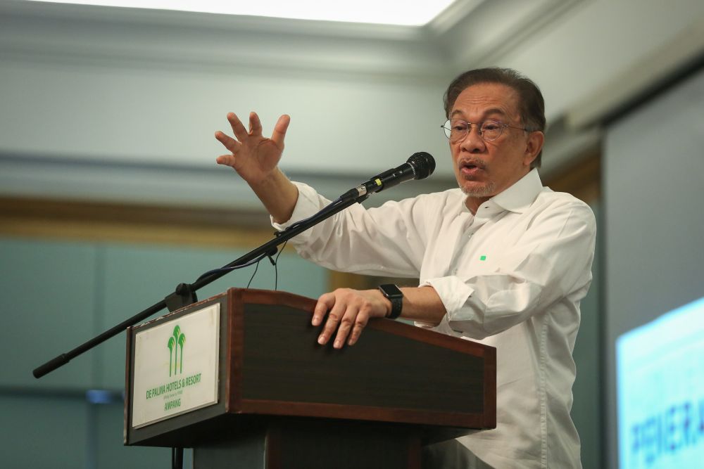 PKR president Datuk Seri Anwar Ibrahim delivers his speech during the PKR Information Convention in Ampang July 26, 2020. u00e2u20acu201d Picture by Yusof Mat Isa