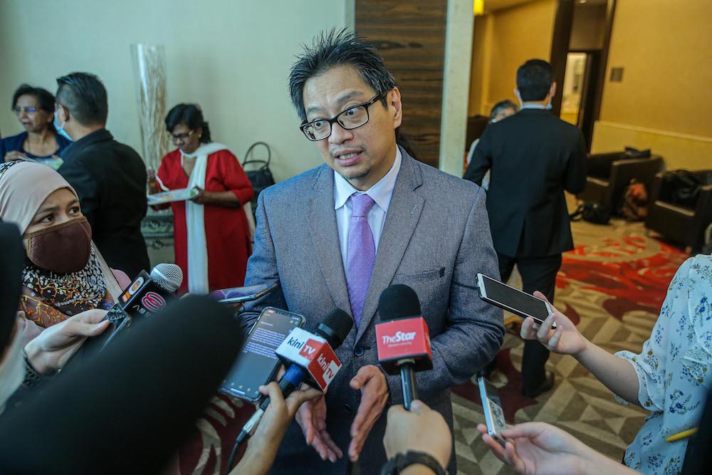 Election Commission deputy chairman Azmi Sharom speaks to the media at at the Bersih workshop in Impiana Hotel, Kuala Lumpur August 4, 2020. u00e2u20acu201d Picture by Hari Anggara