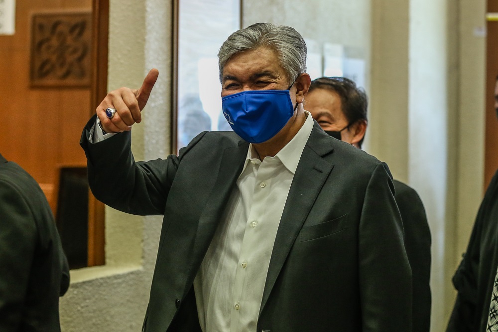 Datuk Seri Ahmad Zahid Hamidi is pictured at the Kuala Lumpur High Court August 25, 2020. u00e2u20acu201d Picture by Firdaus Latif