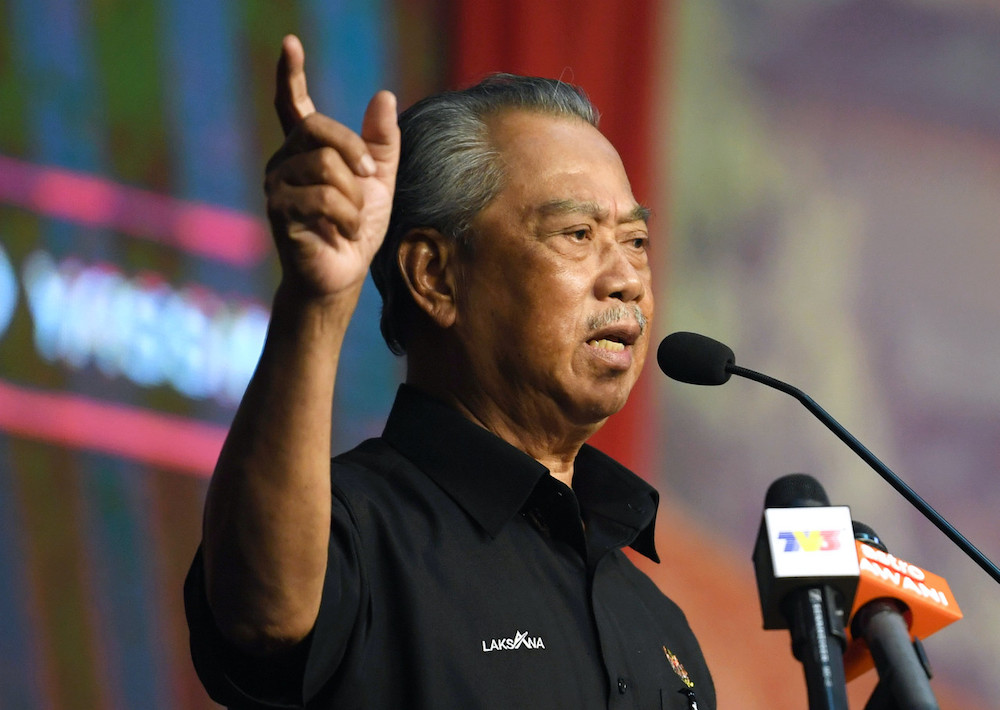 Prime Minister Tan Sri Muhyiddin Yassin delivers his speech at a meeting with community leaders at Dewan Hakka, Sandakan August 30, 2020. u00e2u20acu201d  Bernama pic