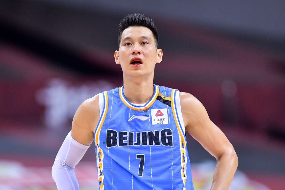 Jeremy Lin for the Beijing Ducks of the Chinese Basketball Association (CBA) bleeds as he gets hurt during a playoff game against Guangdong Hongyuan Southern Tigers in Qingdao August 8, 2020. u00e2u20acu201d Reuters pic