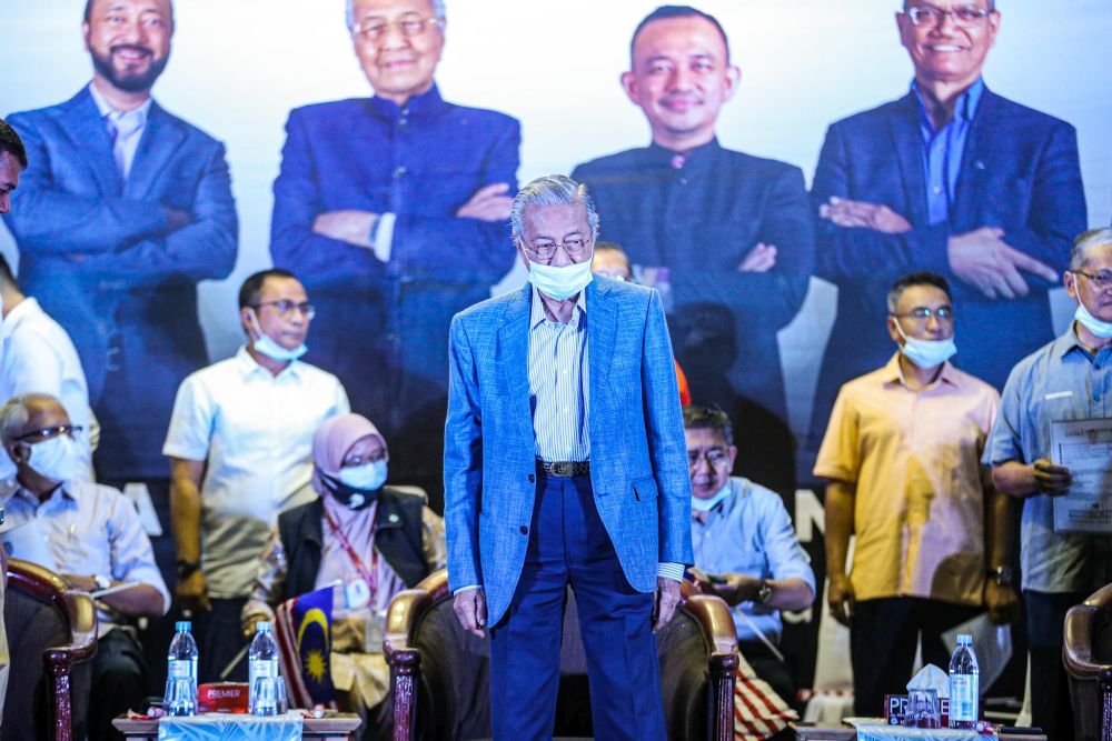 Tun Dr Mahathir Mohamad is pictured during the unveiling of Pejuang's candidate for the Slim by-election in Tanjung Malim August 12, 2020. u00e2u20acu201d Picture by Hari Anggara