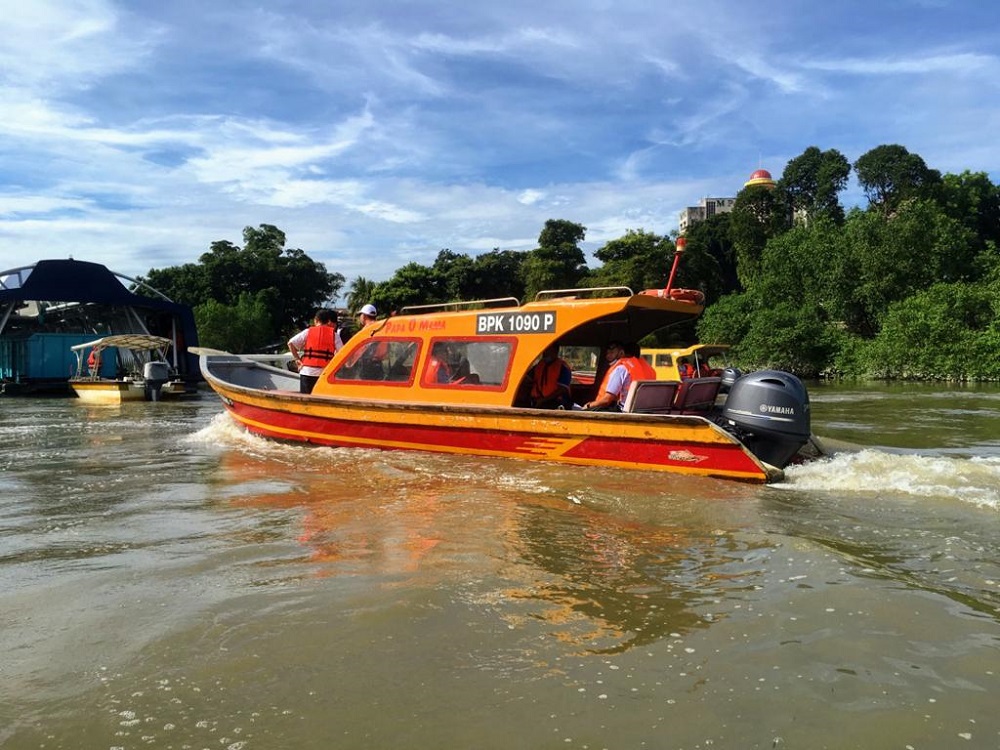 Each vessel can accommodate 10 passengers and will cruise down a 15-kilometre stretch of the river. u00e2u20acu201d Picture courtesy of Landasan Lumayan