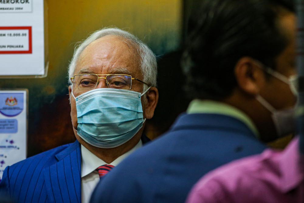 Former prime minister Datuk Seri Najib Razak is pictured at Kuala Lumpur High Court, September 14, 2020. u00e2u20acu201d Picture by Hari Anggara