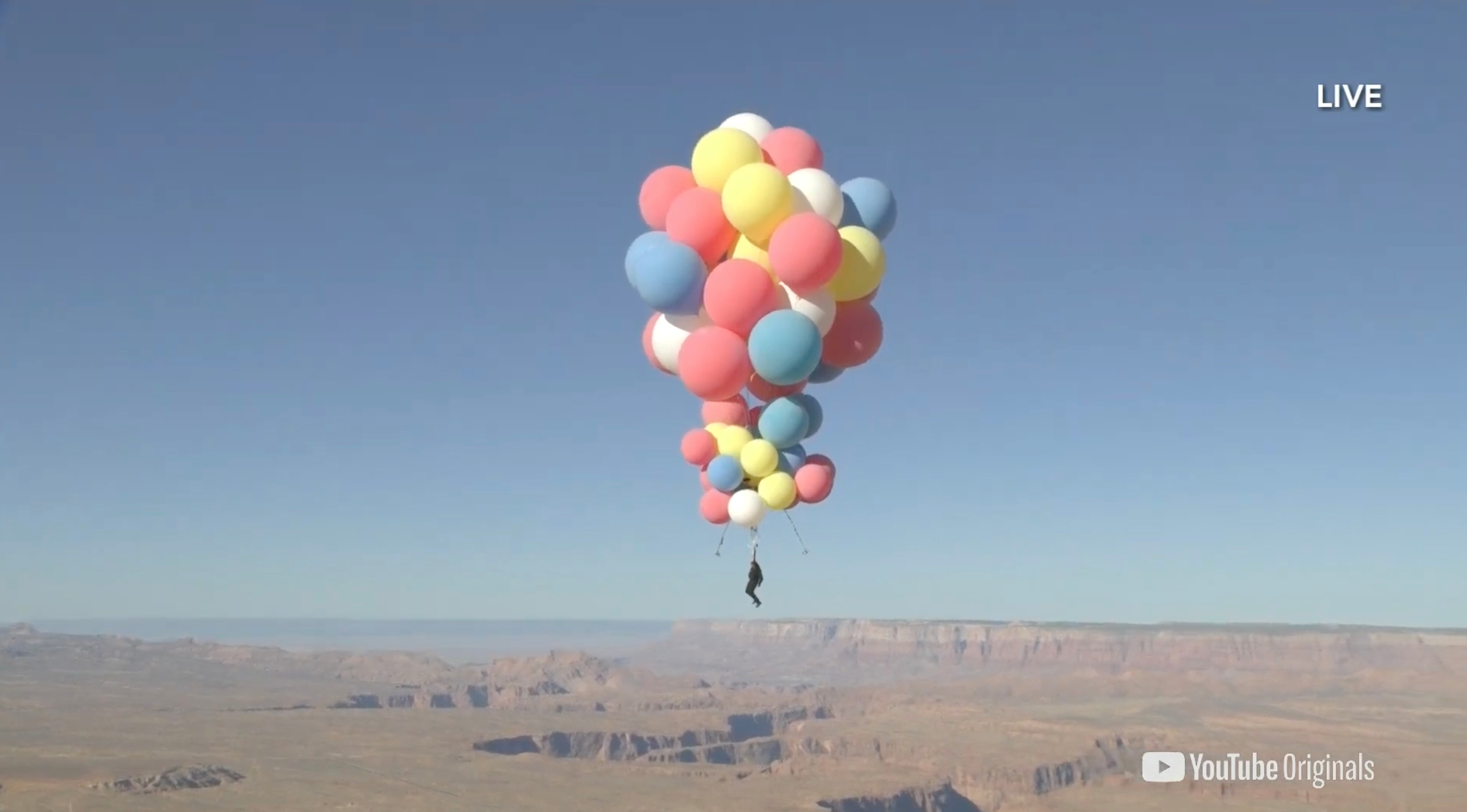 大卫布莱恩抓气球升空的直播活动，刷新Youtube的观看人数纪录！-路透社-
