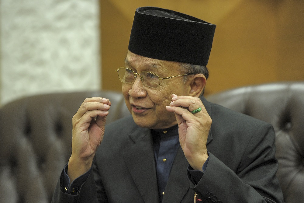 Dewan Negara Speaker Tan Sri Rais Yatim speaks to reporters at a press conference at Parliament September 2, 2020. u00e2u20acu2022 Picture by Shafwan Zaidon